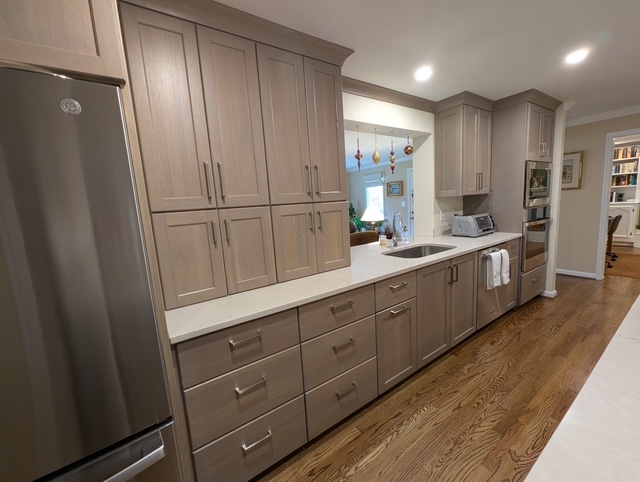 Glen Lake cabinet makers near me