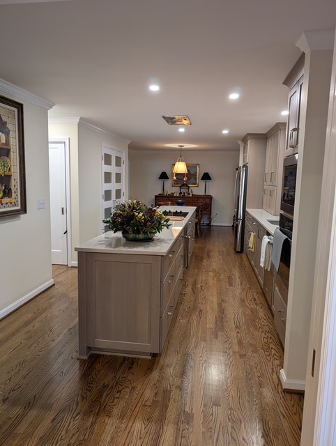 white shaker kitchen cabinets Michigan